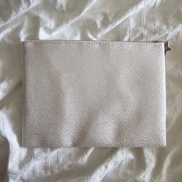 New Dior Beauty Forever Glow Max Cosmetic Pouch - White w/ Silver-toned Hardware - Picture 2 of 8